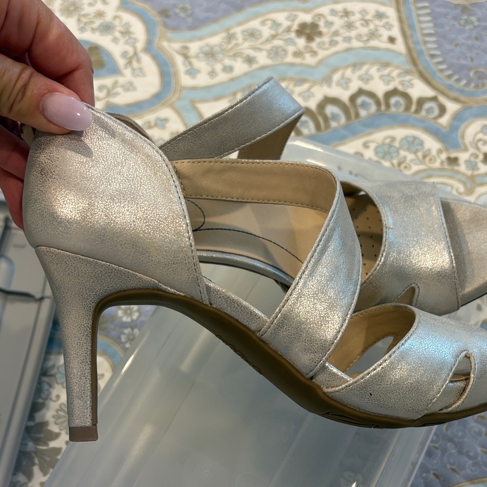 Life Stride Metallic Silver Crossover Dress Heels - Picture 5 of 9